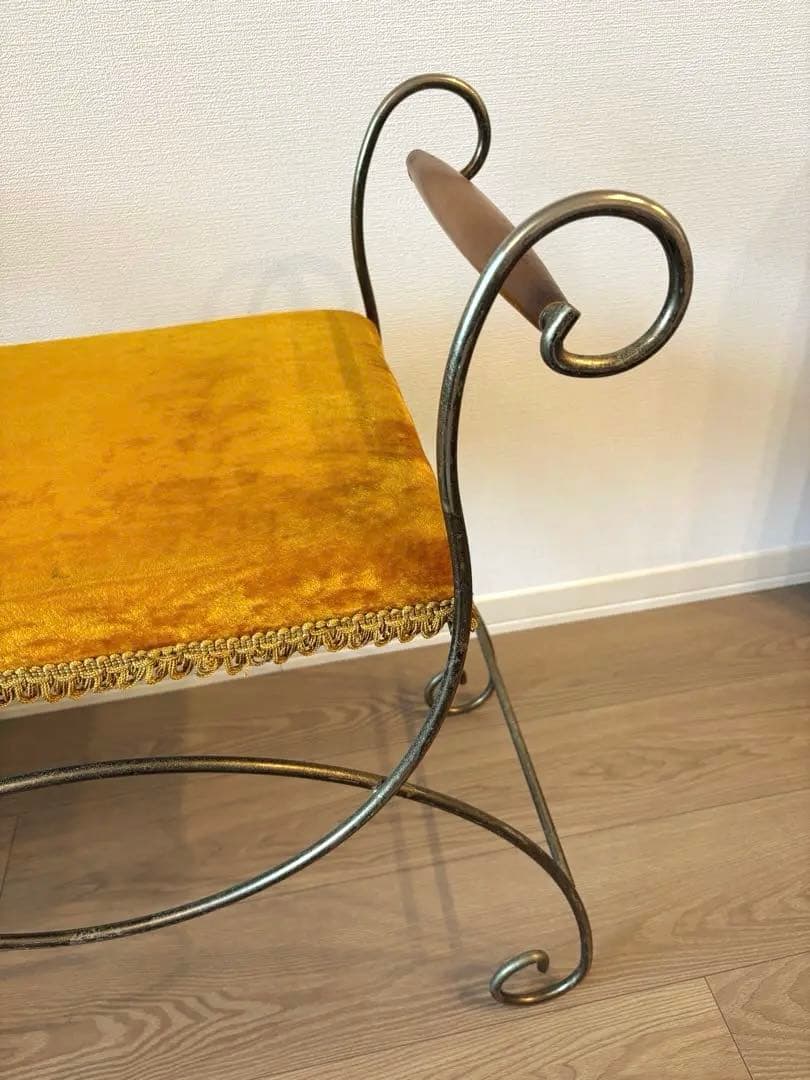 黄色ベルベットクッション ヴィンテージスツール