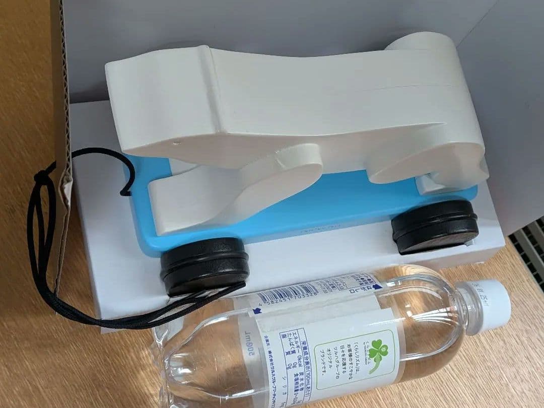 新品オルセー美術館のポンポン　木製おもちゃ　シロクマ　パリ　お土産　グッズ