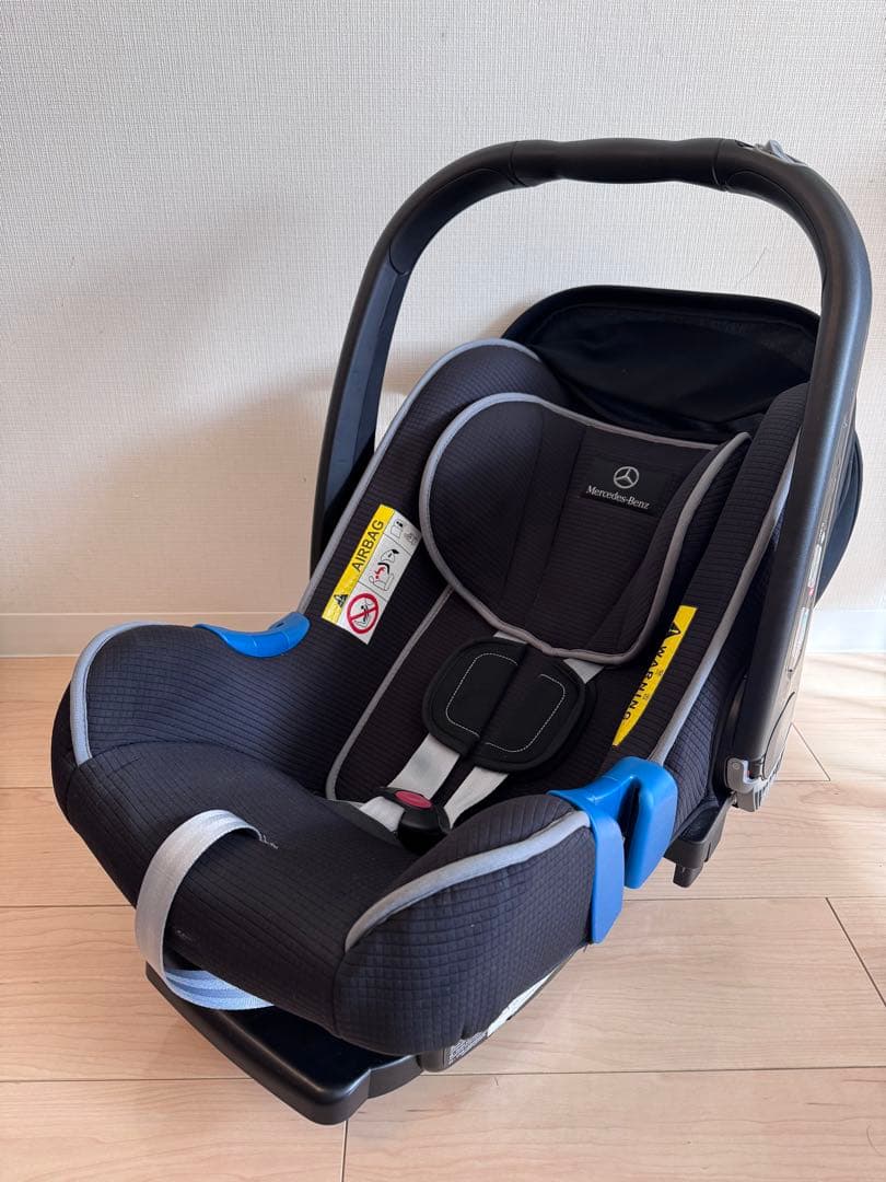 Mercedes-Benz チャイルドシート