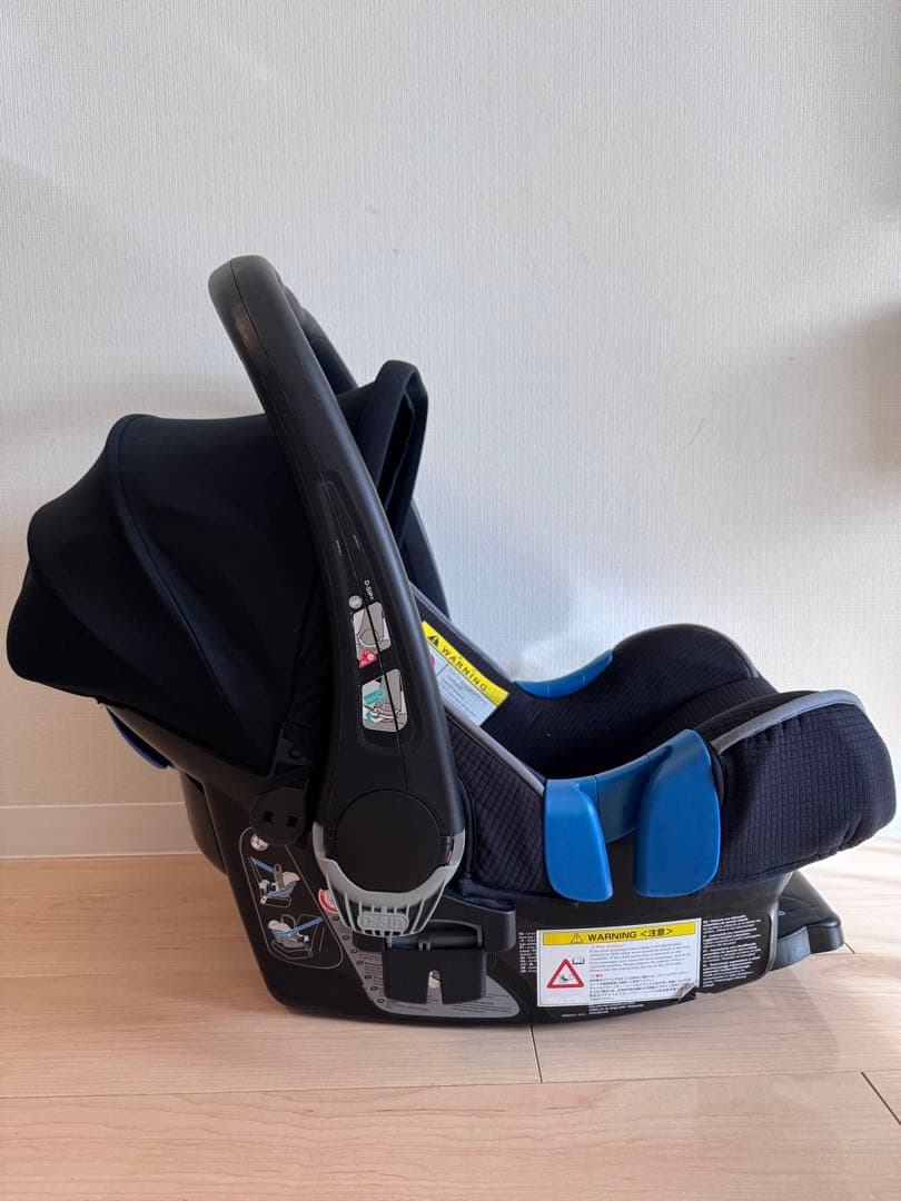 Mercedes-Benz チャイルドシート