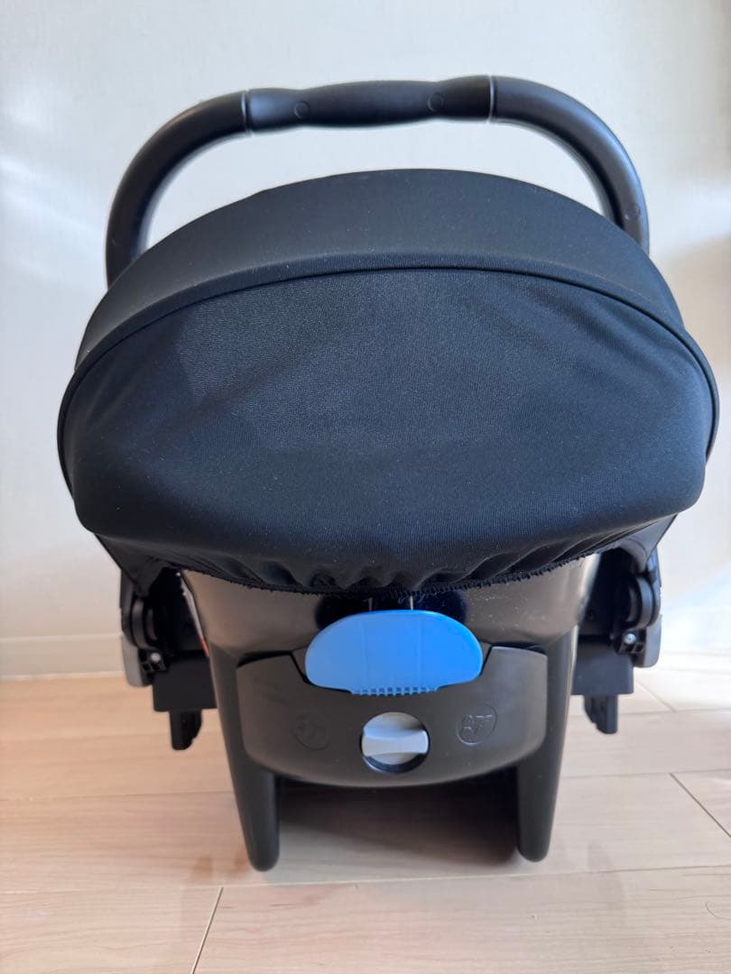 Mercedes-Benz チャイルドシート