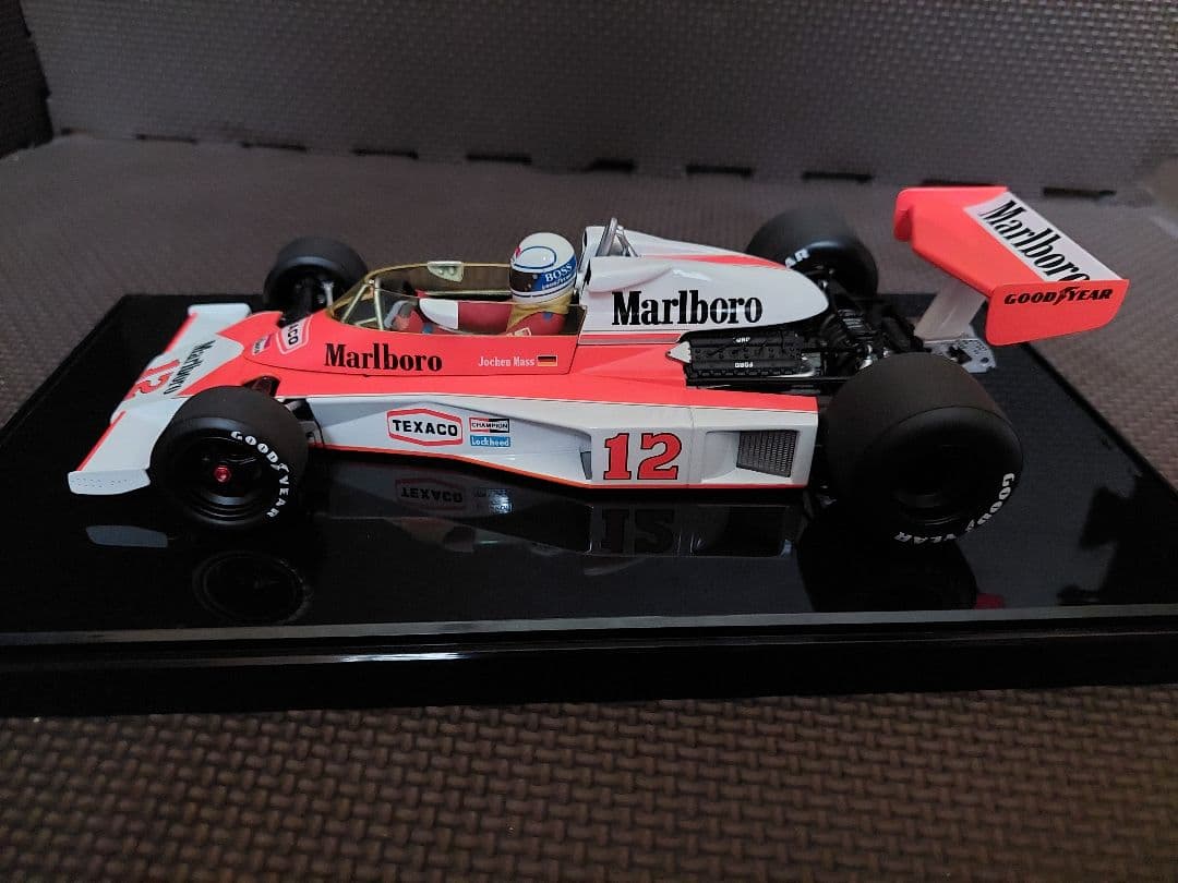 PMA 1/18 ＃１２ マクラーレン M23 J・マス　Marlboloロゴ