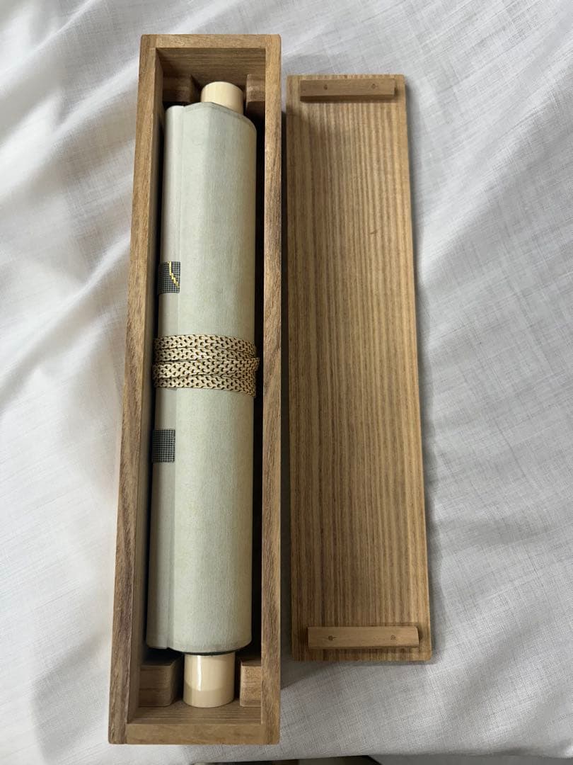 和歌　掛け軸 掛軸 共箱あり　01