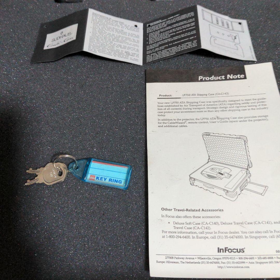 米軍基地放出品　ハードケース ツールボックス スーツケース　キャスター付