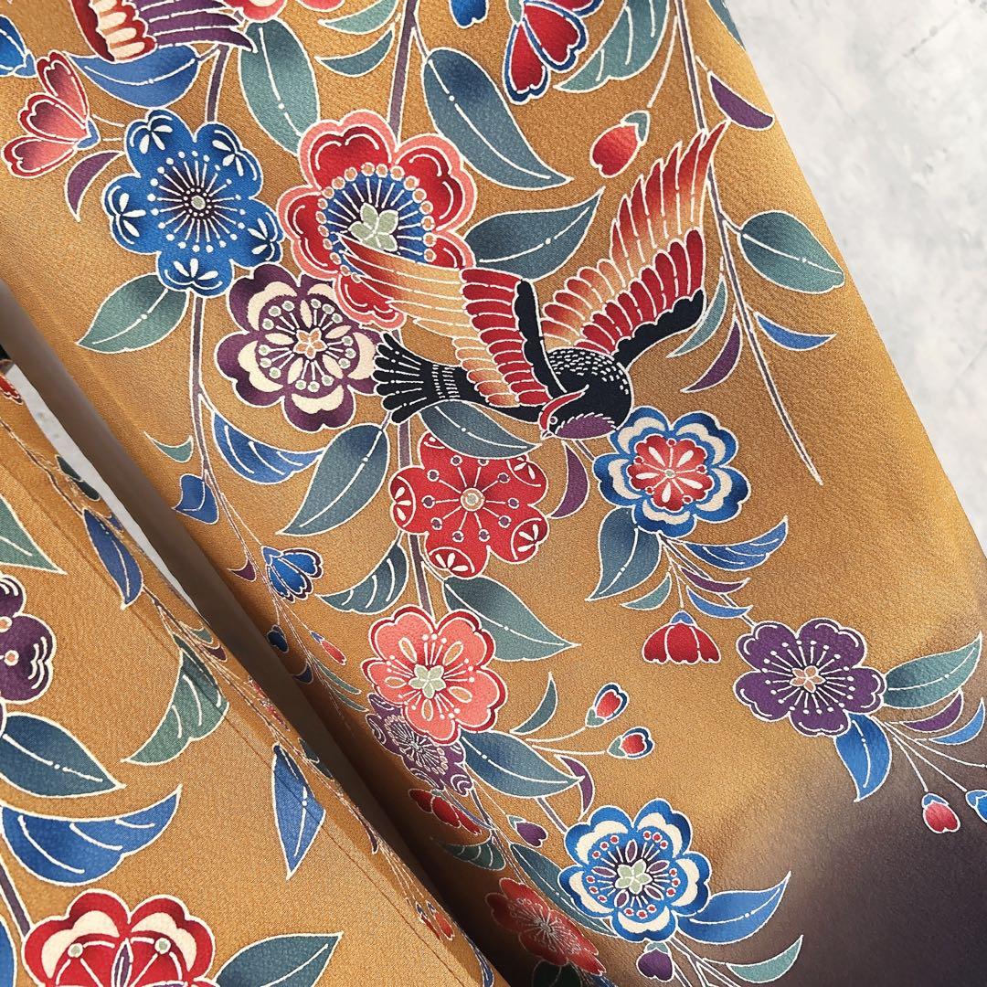 振袖　フルセット　紅型　黄色　花鳥文様　小鳥　華やか　豪華　m2