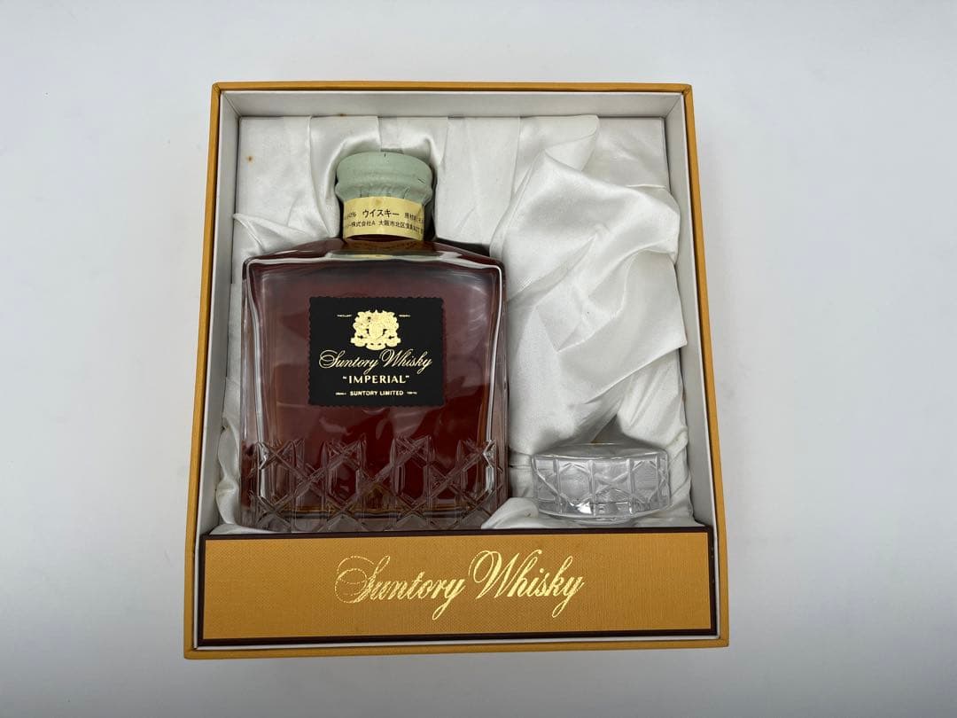【未開栓】サントリー ウイスキー インペリアル カガミクリスタル