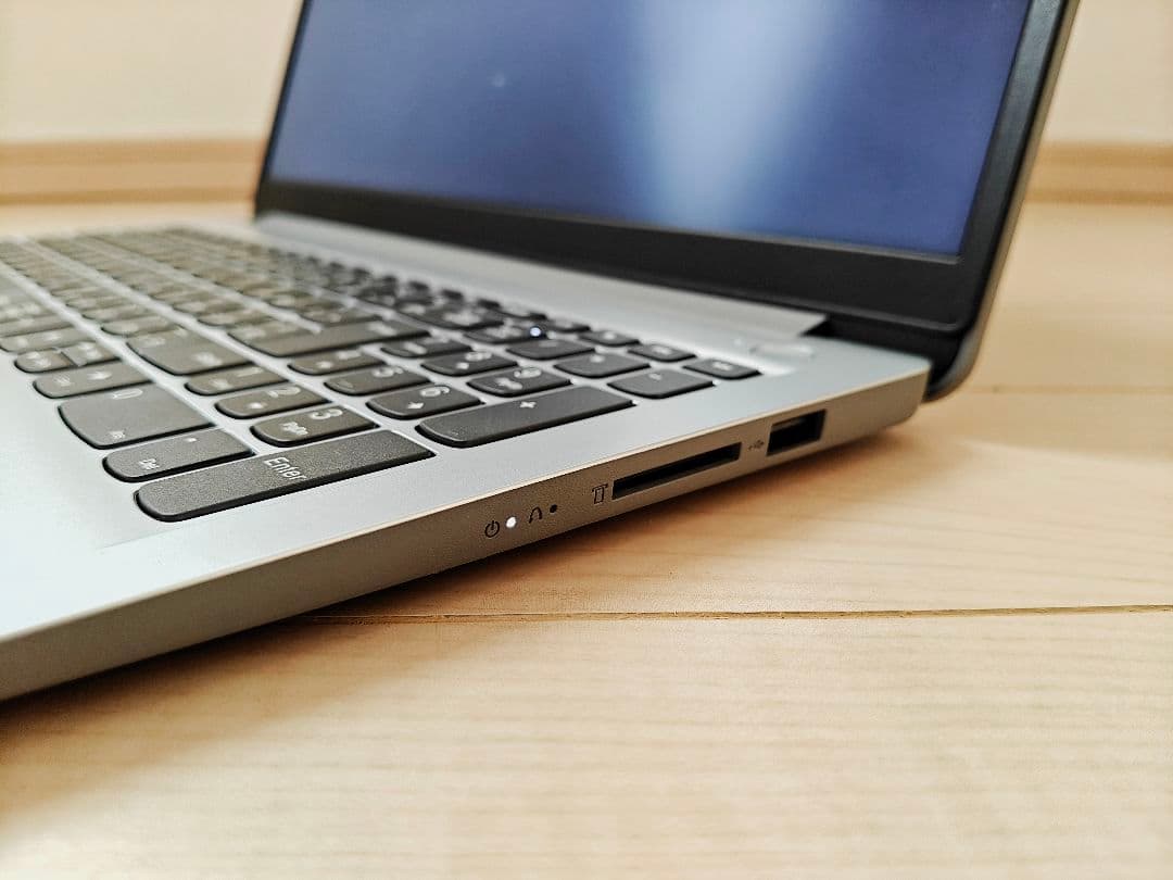 バッテリー残97%！Lenovo IdeaPad Ryzen5 高速SSD