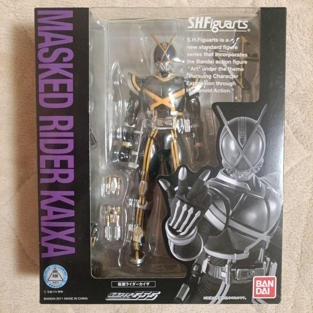 S.H.Figuarts仮面ライダーカイザ 仮面ライダー ファイズ フィギュア