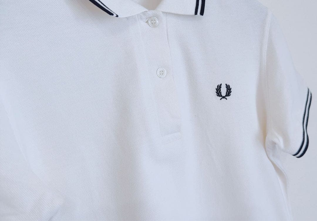 美品　FRED PERRY レディースポロシャツ　ホワイト　UK10