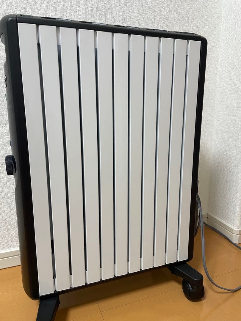 美品　2023年　公式　デロンギ　マルチダイナミックヒーター MDHU15-BK