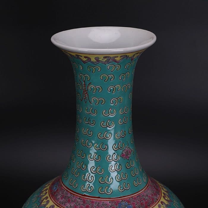 緑地パステル万寿無疆紋賞瓶 景徳鎮 陶磁器 装飾品 現代工芸品 美術品 置物