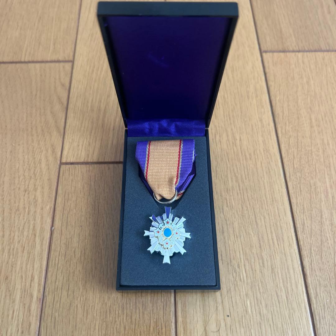 勲章セット 2個 ケース付き