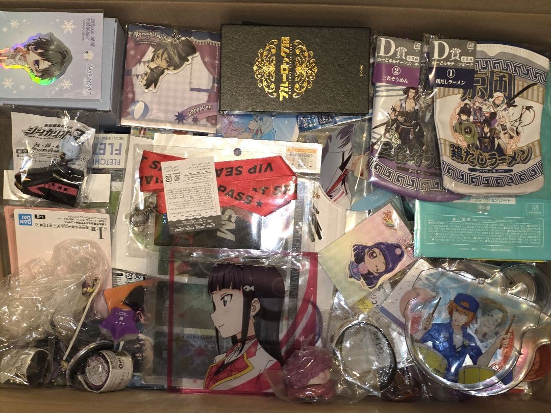 アニメ　ゲームグッズまとめ　300点