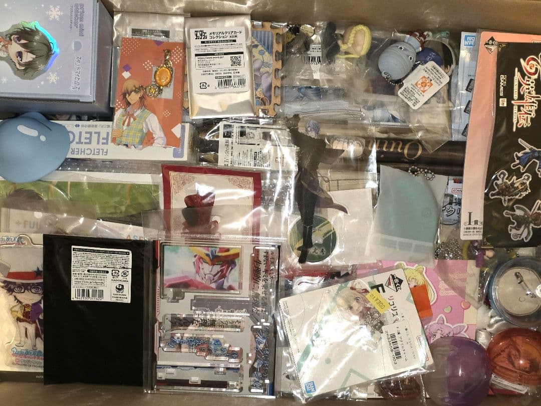 アニメ　ゲームグッズまとめ　300点