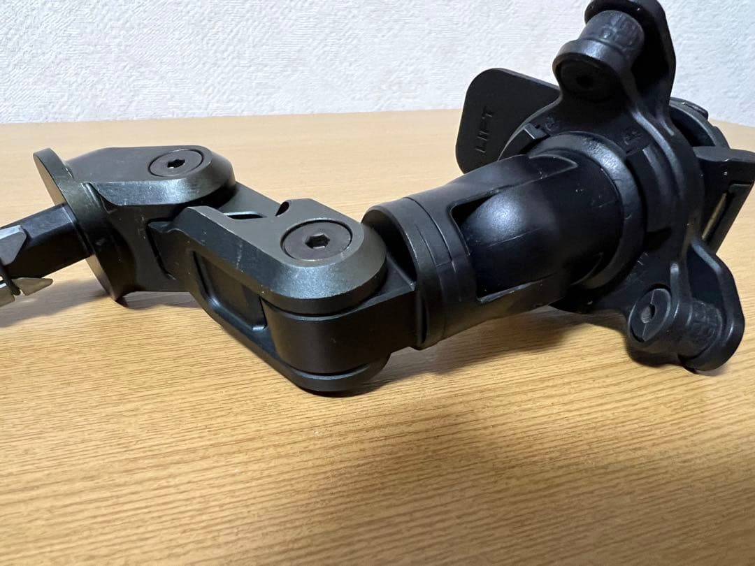 QUAD LOCK クアッドロック　マウント・衝撃吸収ダンパー