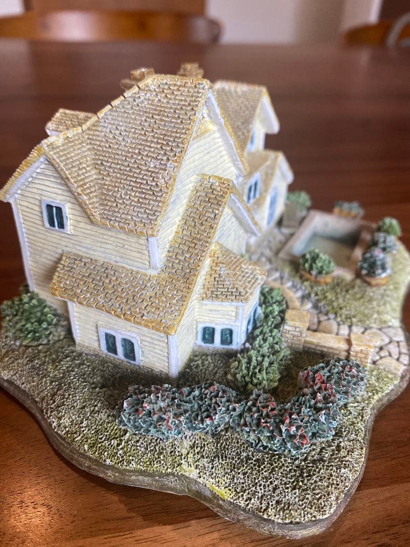 英国　G HOUSE　ヴィンテージ　ミニチュアハウス　置物