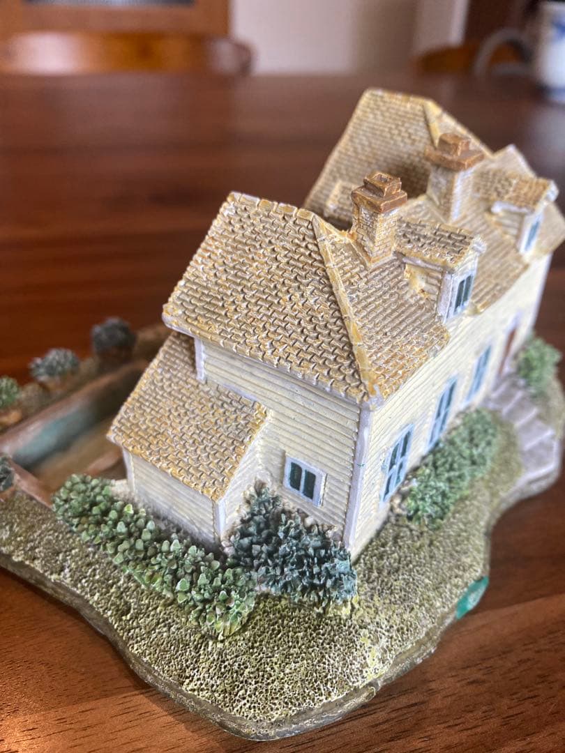 英国　G HOUSE　ヴィンテージ　ミニチュアハウス　置物