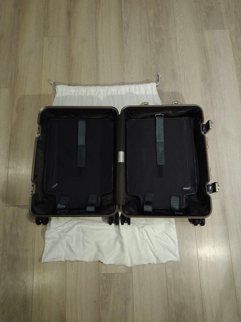 【RIMOWA リモワ】 美品 オリジナル キャビン S アルミニウム キャリー