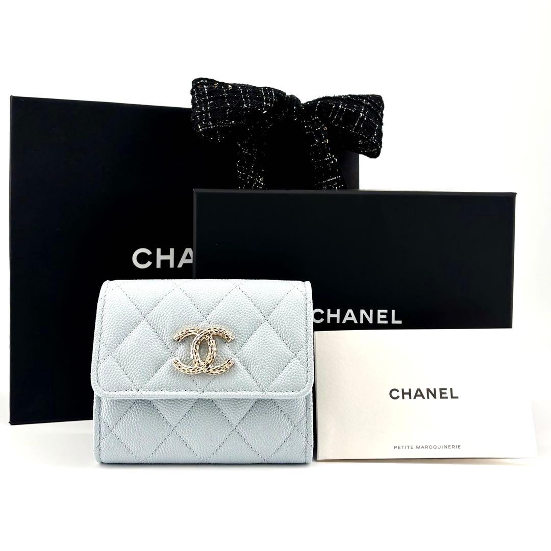 シャネル スモール フラップ ウォレット 三つ折り財布 キャビアスキン