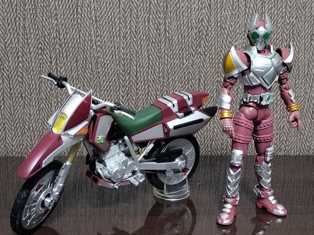 SHFiguarts『仮面ライダー剣』4体＋バイク1台セット