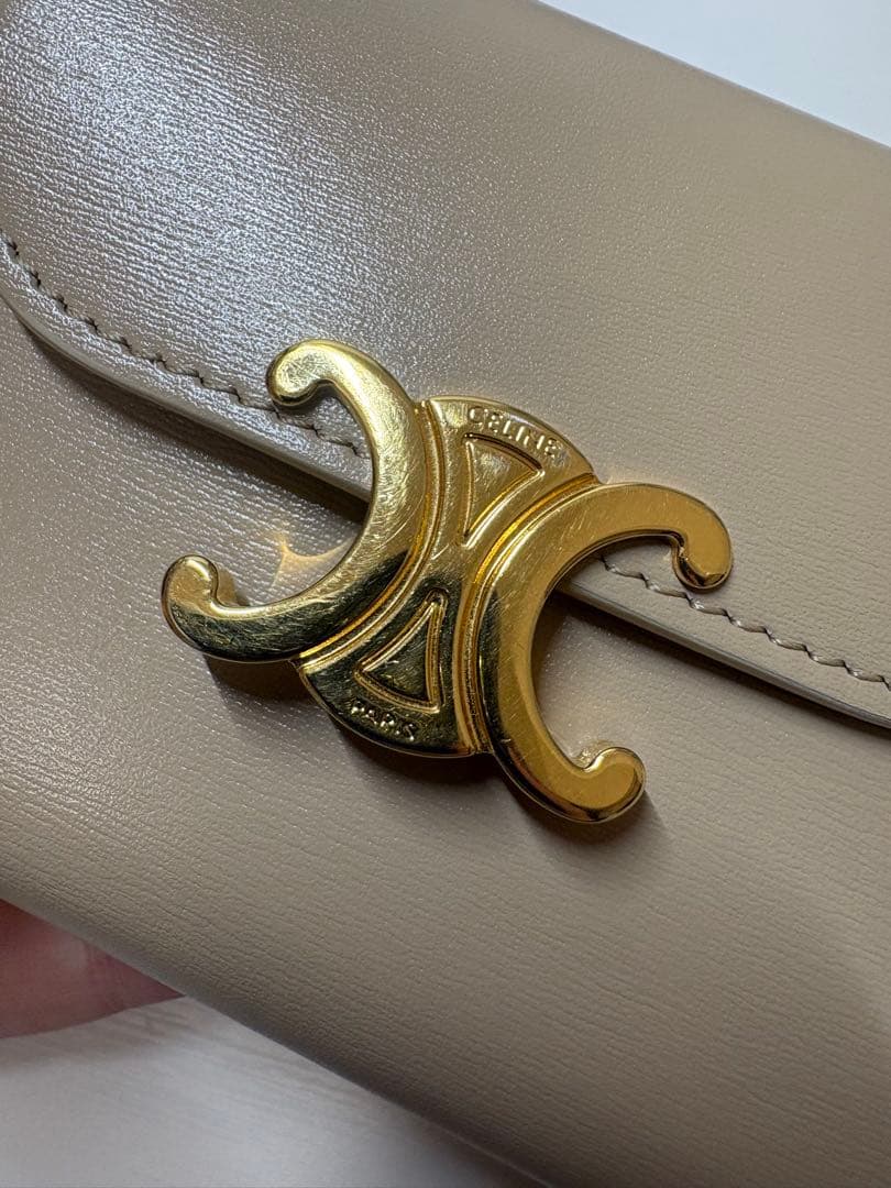 【値下げしました】CELINE セリーヌ 二つ折り財布 ベージュ サファリ