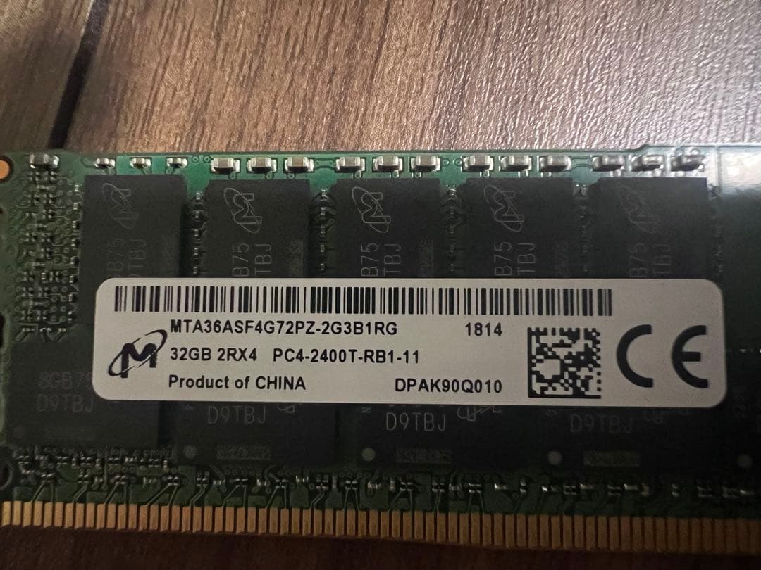 HP z440 ハードディスクなし　自作用