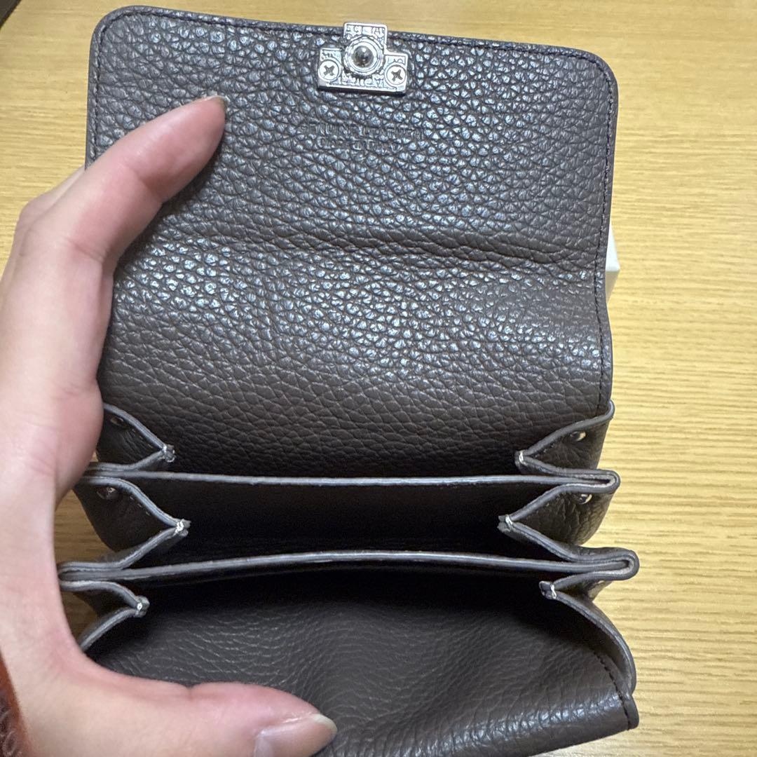 IACUCCI ブラウン 二つ折り財布