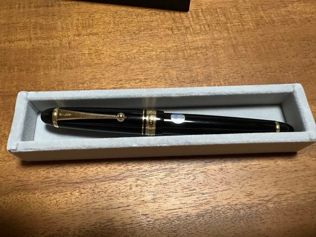 パイロット 万年筆 カスタム743 FA（フォルカン） ブラック