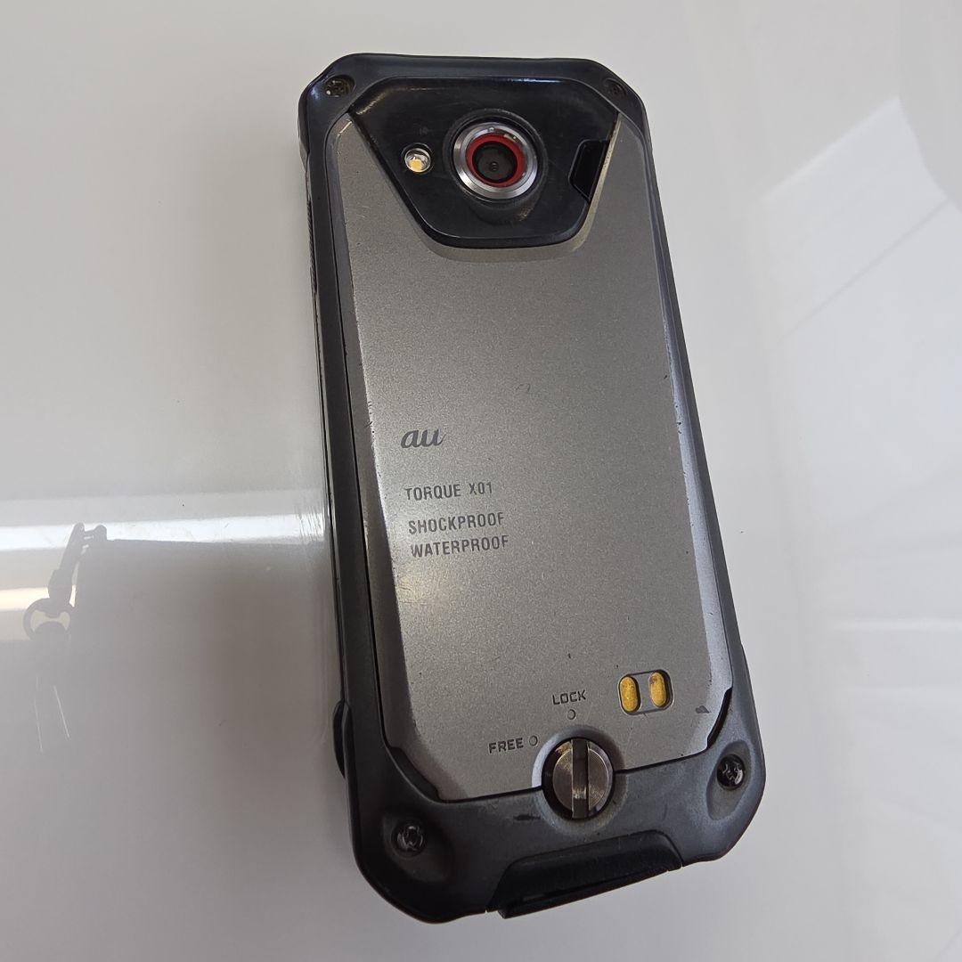 Torque X01 携帯電話本体 耐衝撃 防水