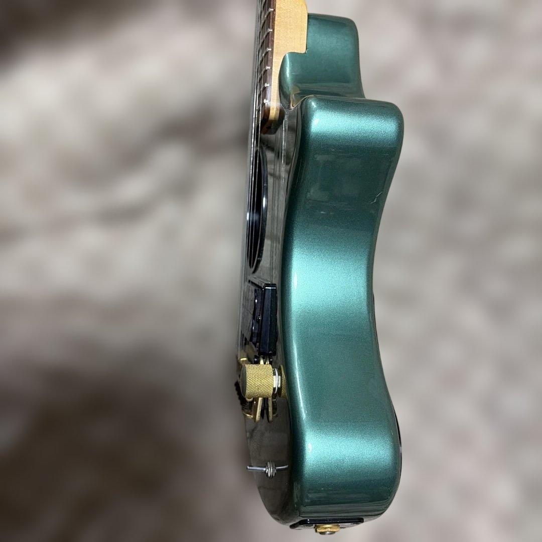 フェルナンデス Zo-3 ギター　アンプ内蔵　ゴールドパーツ　希少