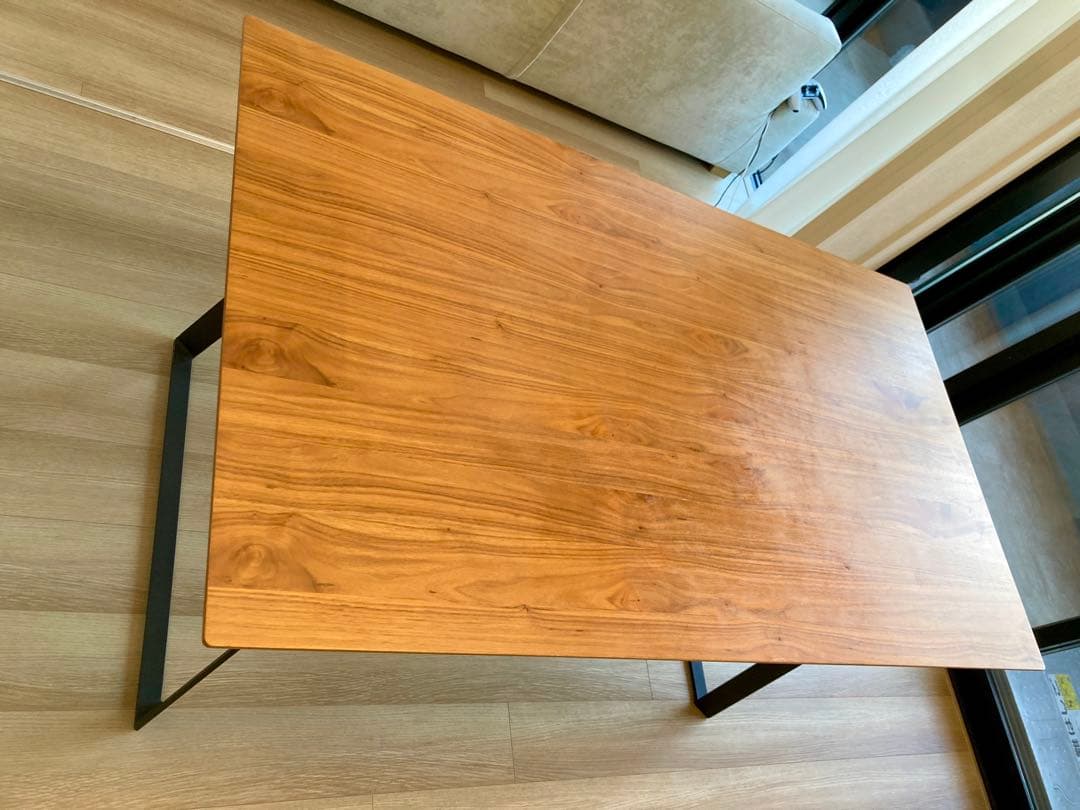 木目調シンプルモダンダイニングテーブル