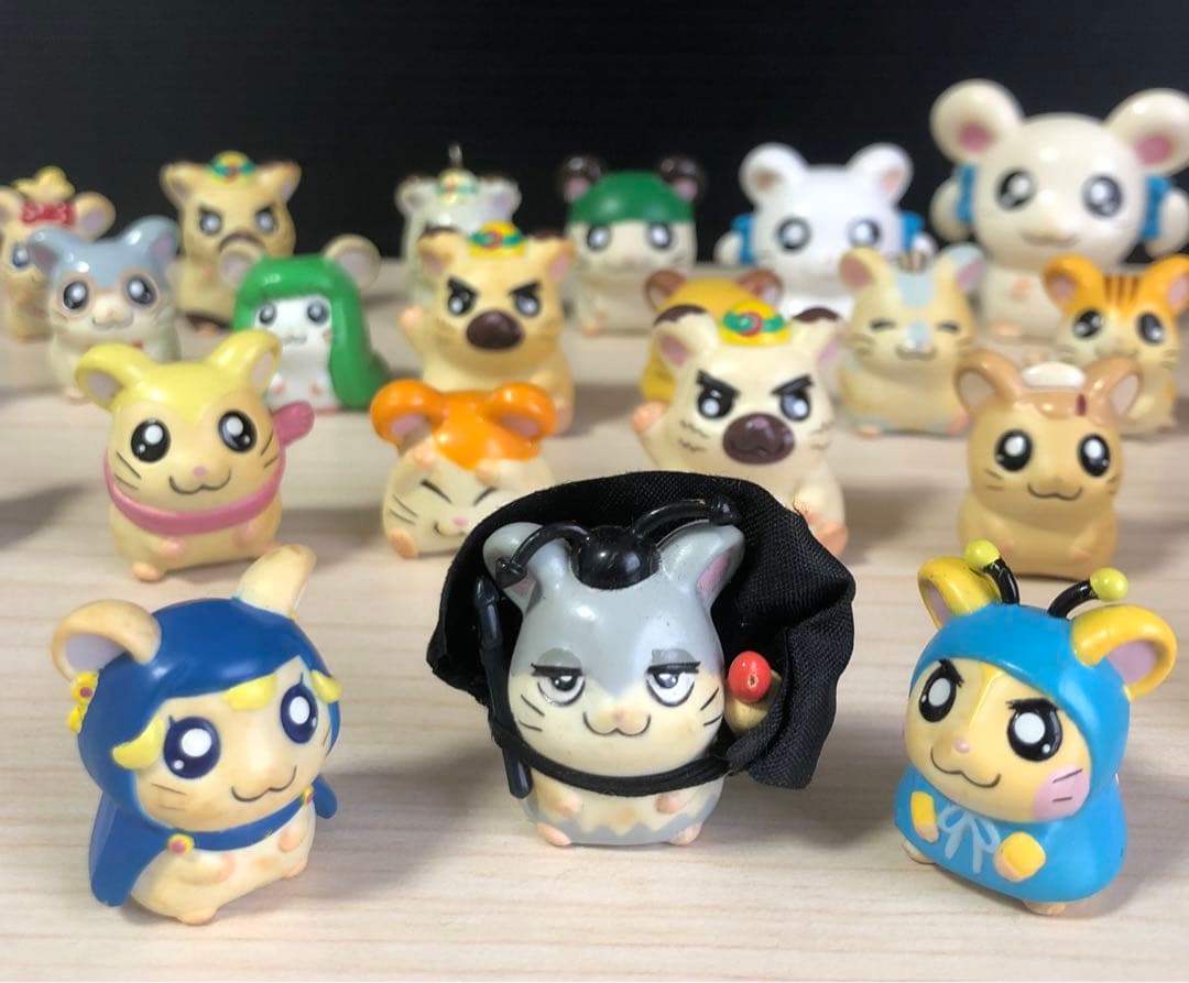 とっとこハム太郎　鉛筆キャップ　フィギュア29個　プラスおまけ4個　計33個