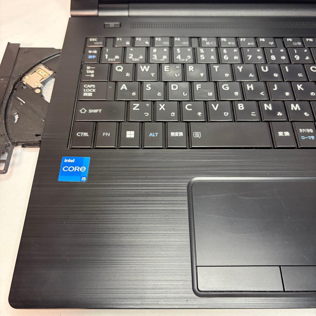 準美品 dynabook B65/HU 11世代 i5 15.6 FHD DVD