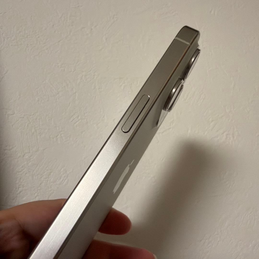 即日配送【美品】iPhone 15 Pro 128GB ホワイトチタニウム