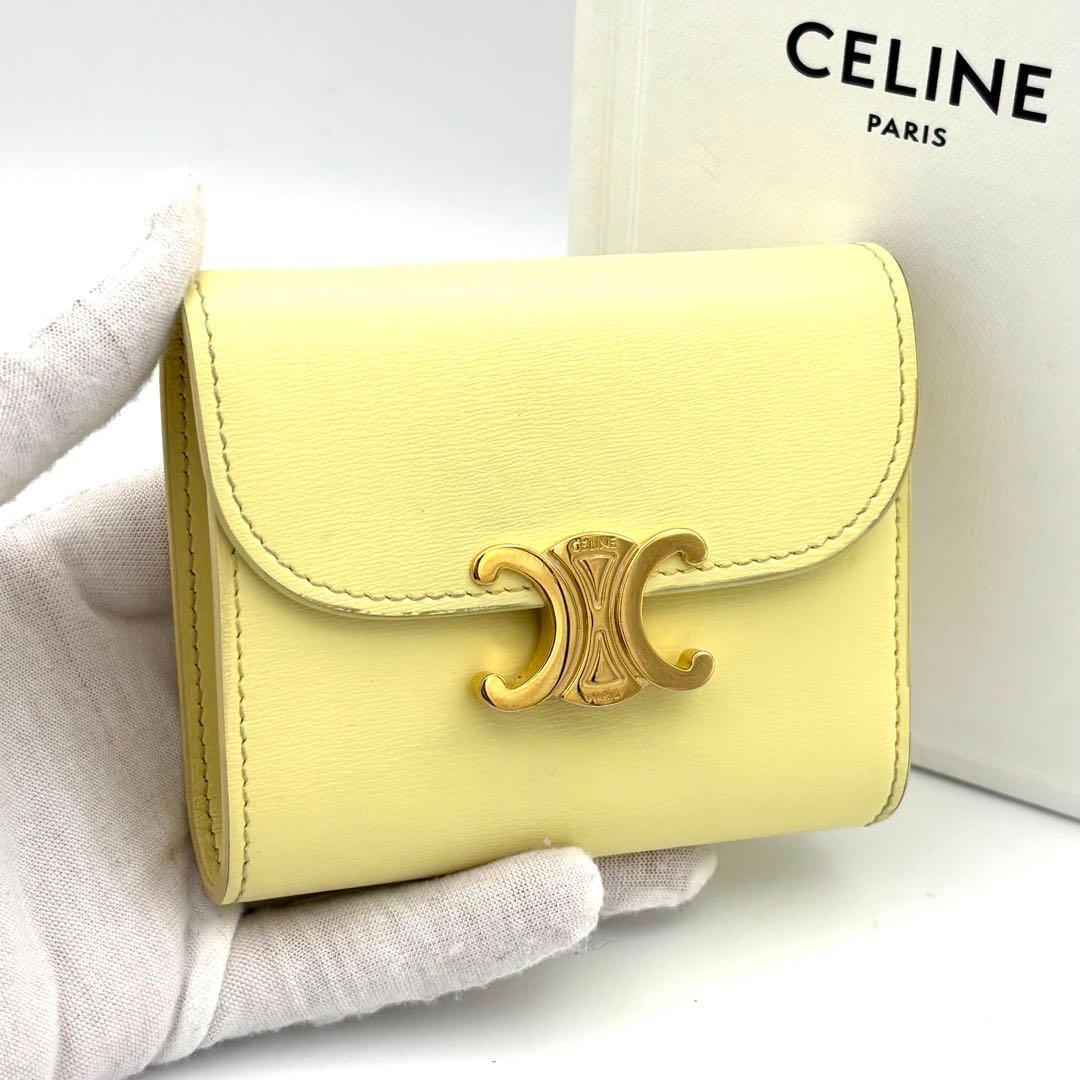 ☆保存袋付☆極美品☆セリーヌ 財布 スモールフラップウォレット トリオンフ 黄色
