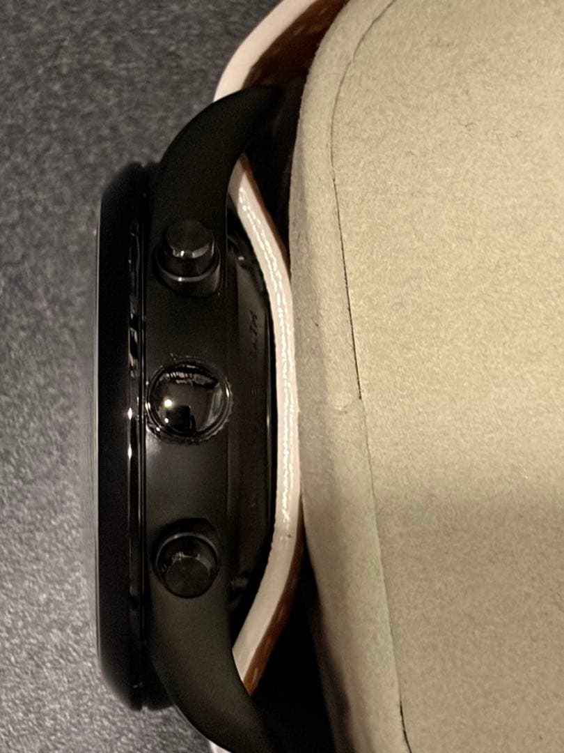 【極美品】世界限定150本 TOM FORD N.002 チタン クロノグラフ