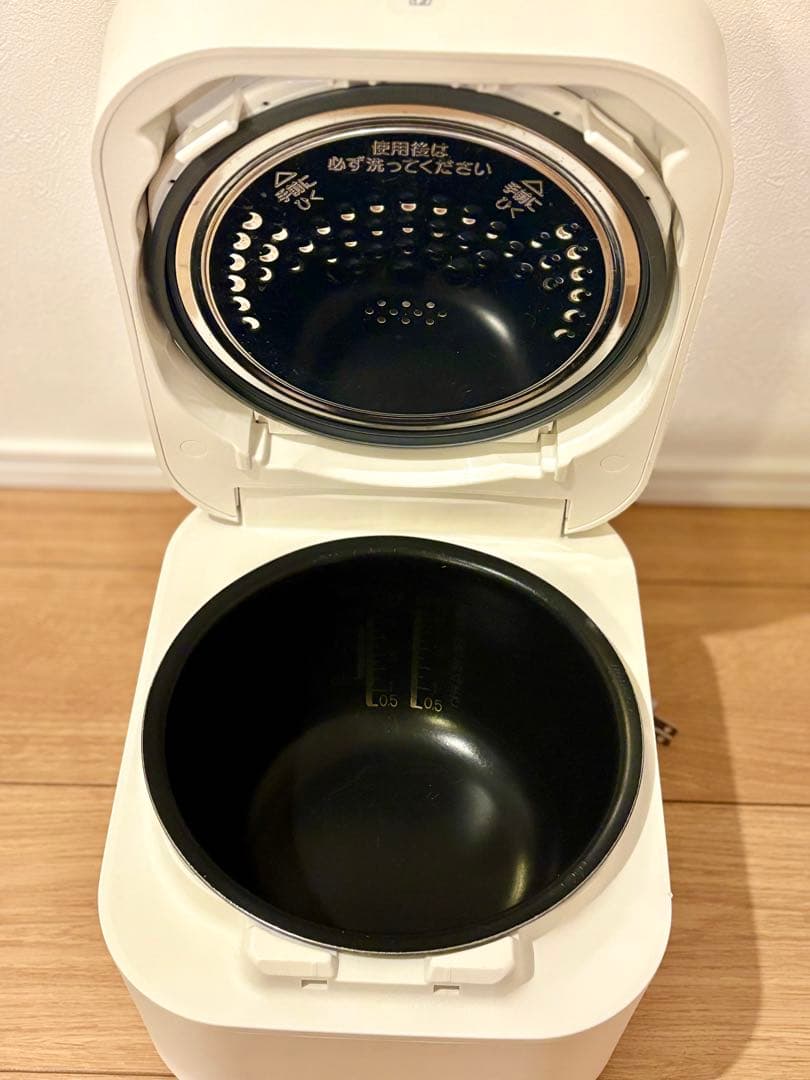 象印　5.5合炊飯器　NW-SA10　2020年製