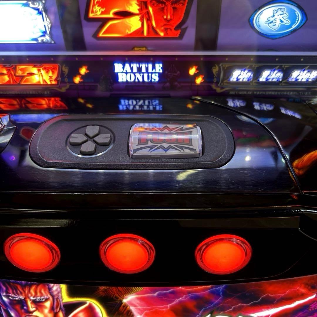 スマスロ「北斗の拳 」拳王パネル　送料無料　パチスロ実機