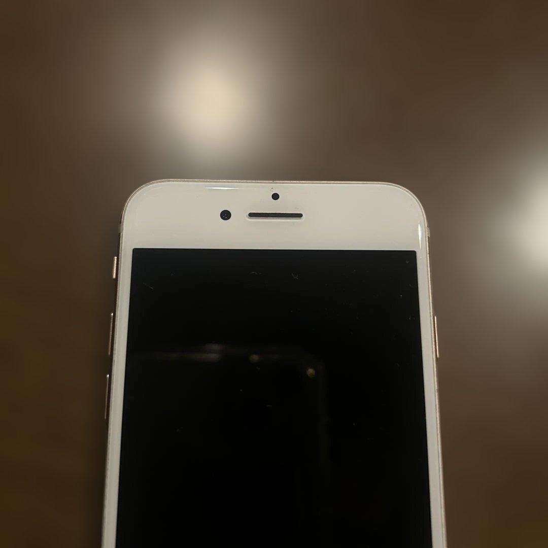 Apple iPhone8 本体　美品