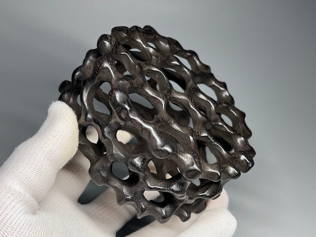 唐木　花台　透かし彫り　花瓶台　細工彫