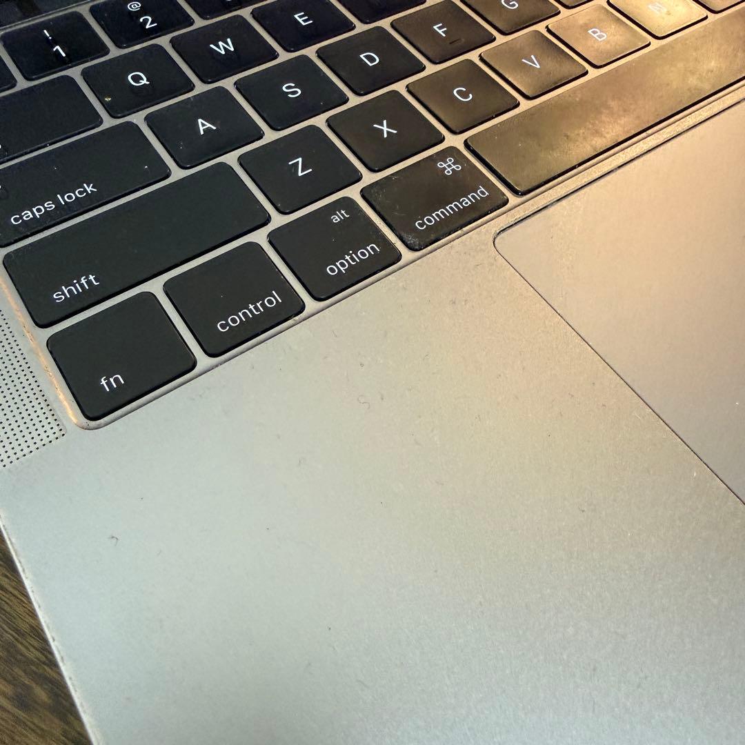 MacBook Pro 13インチ 2016 タッチバー