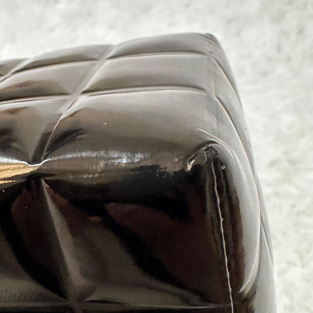 CHANEL シャネル チョコバーポーチ パテントレザー キューブ ブラック 黒