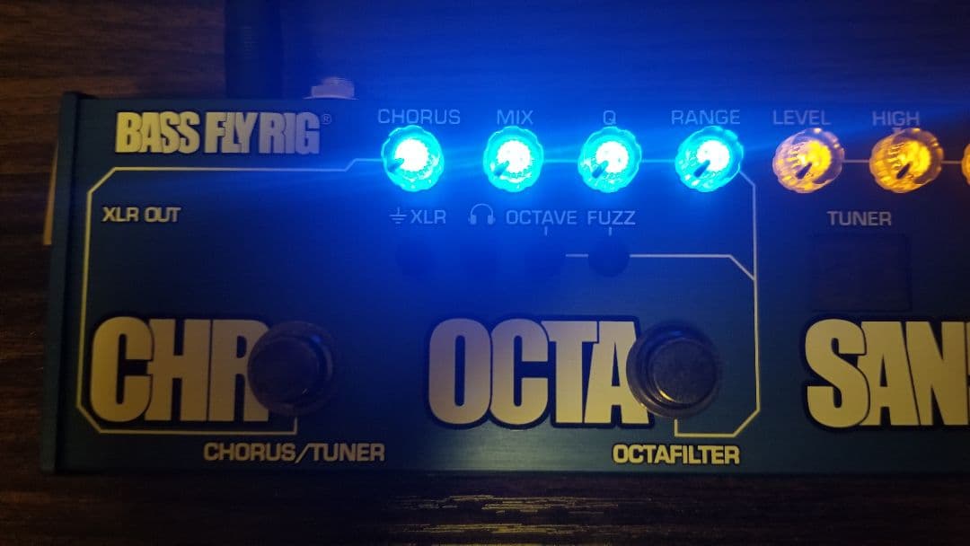 ベース Tech21 BASS FLY RIG V1 Sansamp