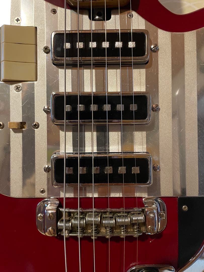 テスコ TG-64 レッド エレキギター 3ピックアップ