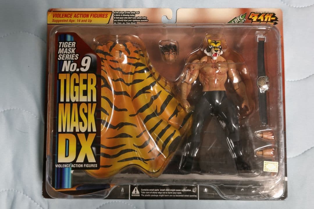 海洋堂　タイガーマスクDX　血しぶき　バイオレンス　アクション　フィギュア