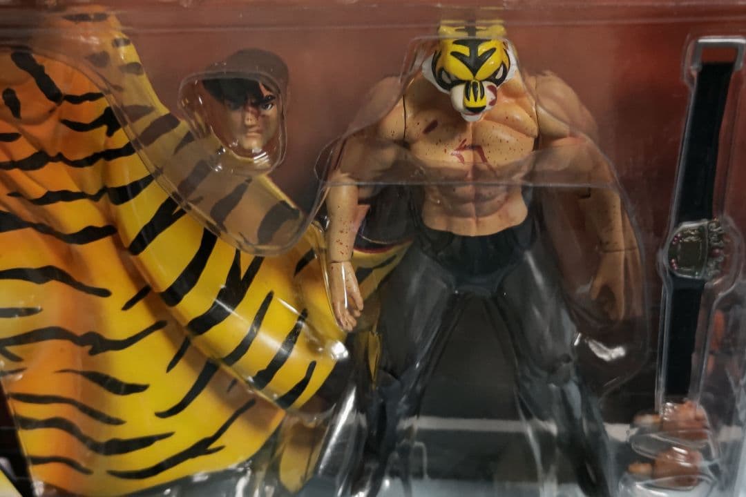 海洋堂　タイガーマスクDX　血しぶき　バイオレンス　アクション　フィギュア