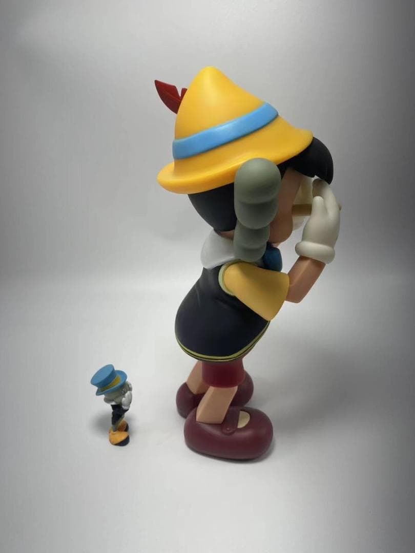 KAWS カウズ PINOCCHIO & JIMINY CRICKET