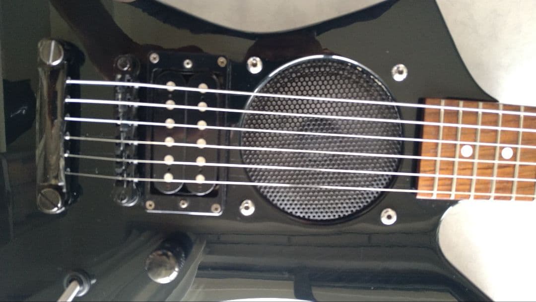 JACKSON/CHARVEL アンプ内蔵ギター