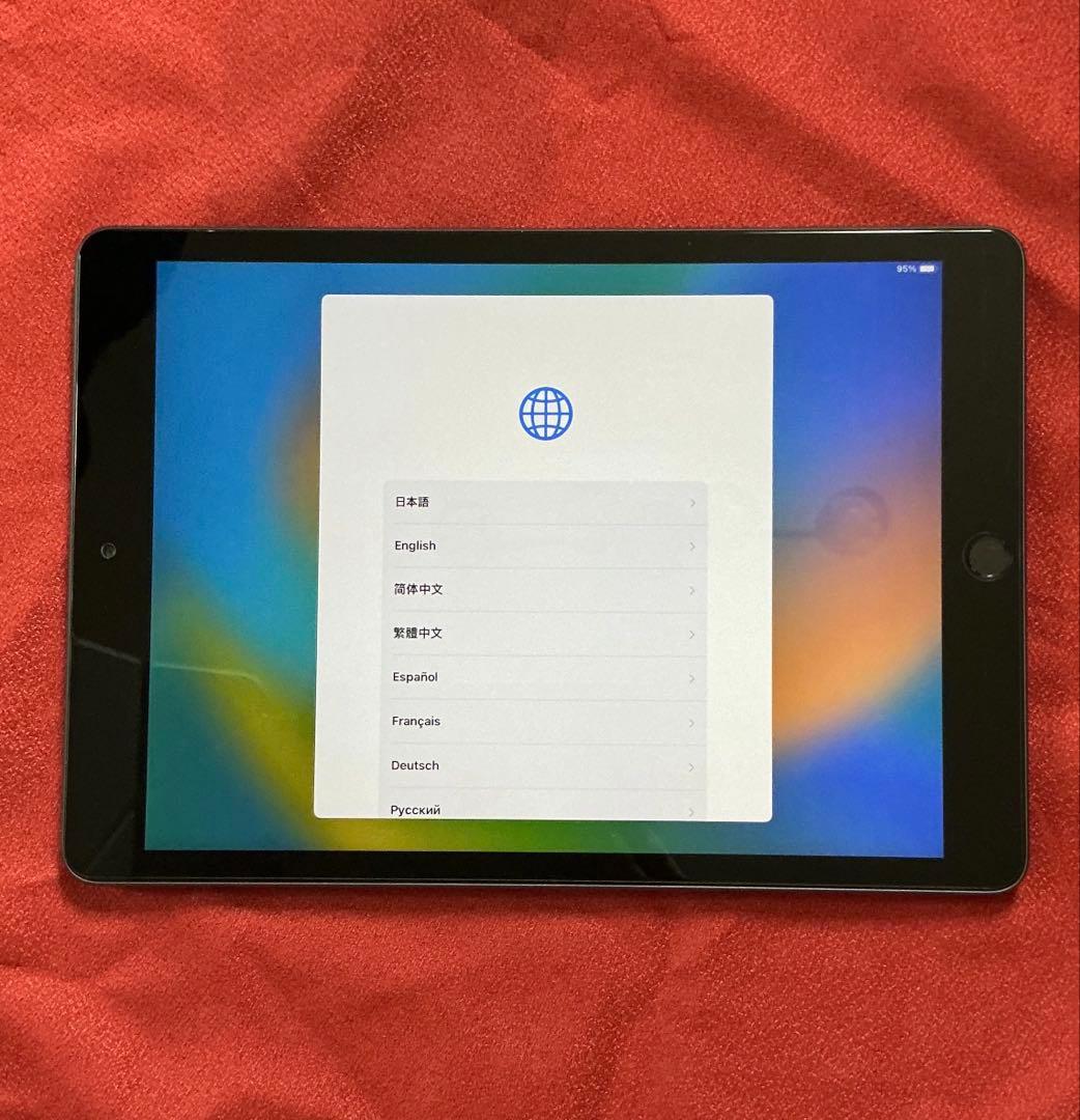 Apple iPad 本体 8世代 32GB 　(アメリカバージョン)