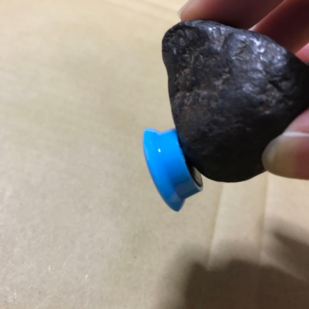 隕石！？鉄鉱石！？磁石のつく石